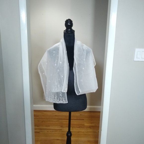 NWT! CLEARANCE! 8 ft long Embroidered Wedding Wrap - Picture 8 of 8